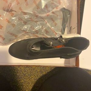 Demonia Size 11. Black boots